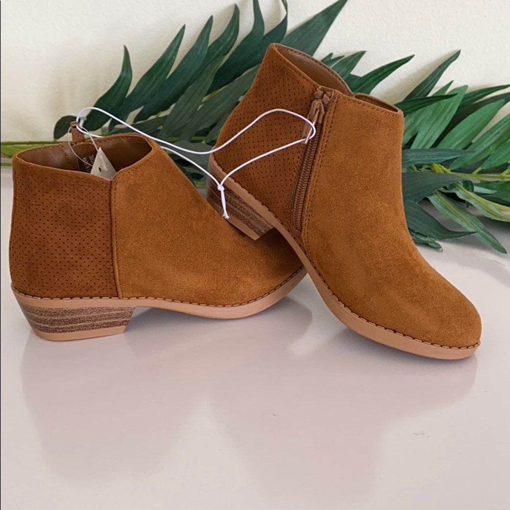 Little girl boots